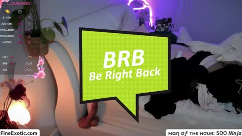 Snapshot of vesafine chatting on February 21, 7:56 am vesafine online show from February 21, 7:56 am