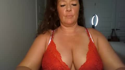 Snapshot of vestavetiver chatting on July 12, 9:06 pm Vesta online show from July 12, 9:06 pm