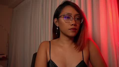 Vexa Nyx online show from May 16, 2:38 pm