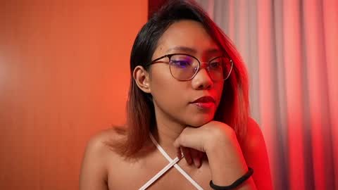 Vexa Nyx online show from May 26, 2:35 pm