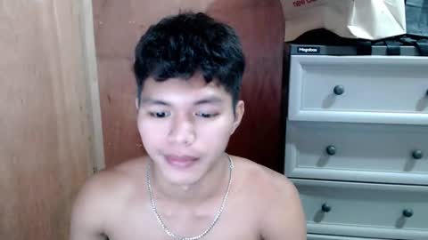 Snapshot of vflashy505 chatting on October 3, 8:44 am vflashy505 online show from October 3, 8:44 am