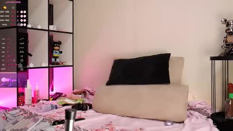 VIA  online show from January 18, 3:54 am