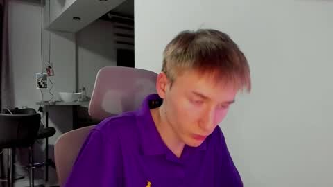 Snapshot of vibemygirl chatting on February 10, 12:20 pm vibemygirl online show from February 10, 12:20 pm