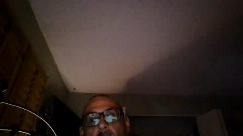 vic171477 online show from July 3, 8:21 am