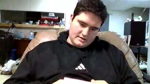 Snapshot of vicantis chatting on February 3, 2:10 am Matt online show from February 3, 2:10 am