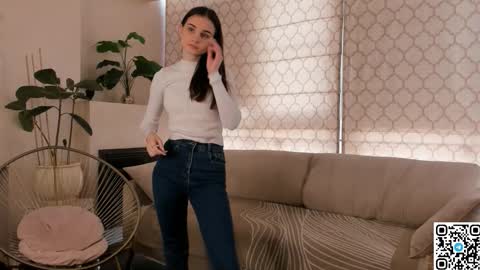 Snapshot of viceberry chatting on November 17, 7:14 am Emily online show from November 17, 7:14 am