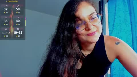 Snapshot of vicky_cristinax chatting on May 25, 9:43 pm Vicky online show from May 25, 9:43 pm
