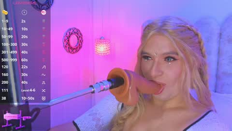 Snapshot of vicky_hot_x chatting on February 2, 1:34 am        online show from February 2, 1:34 am
