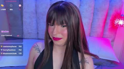 Snapshot of vicky_hot_x chatting on October 19, 12:33 am        online show from October 19, 12:33 am