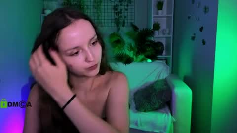 vicky_kim online show from July 2, 1:06 pm
