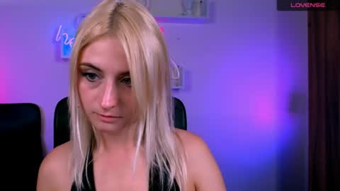vicky_kim online show from July 21, 7:16 pm