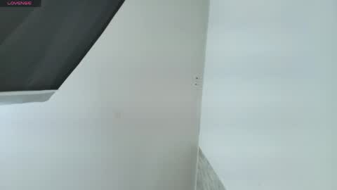 Vicky online show from April 5, 2:25 pm