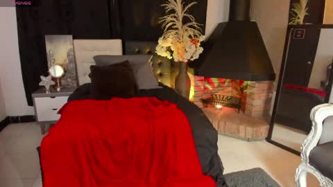 Vicky online show from April 16, 9:39 pm