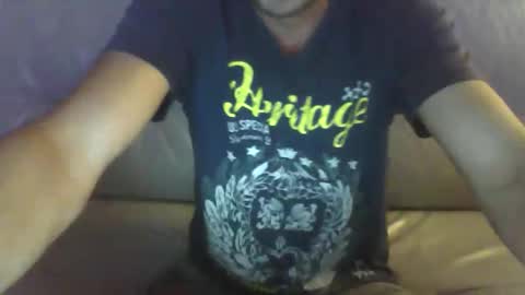 victor_1486 online show from September 19, 8:31 pm