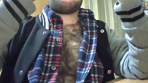 Snapshot of victorhume chatting on December 1, 4:51 pm VictorHume online show from December 1, 4:51 pm