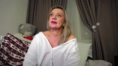 victoria50 online show from January 4, 6:51 pm