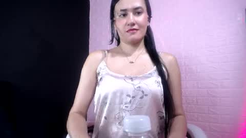 Snapshot of victoria_1126 chatting on May 11, 8:50 pm victoria_1126 online show from May 11, 8:50 pm