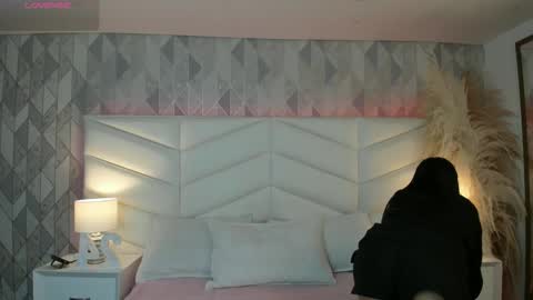 victoria___jonnes online show from October 8, 11:41 am