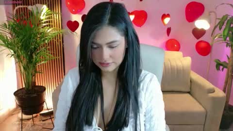 Snapshot of victoria___moon chatting on February 14, 1:30 pm victoria online show from February 14, 1:30 pm