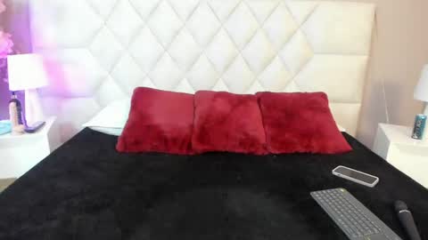 victoria__lee_ online show from May 20, 3:24 am