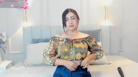 victoria  online show from October 22, 7:13 pm