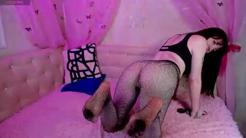 Snapshot of victoria_ecstasy chatting on June 13, 2:04 pm victoria_ecstasy online show from June 13, 2:04 pm