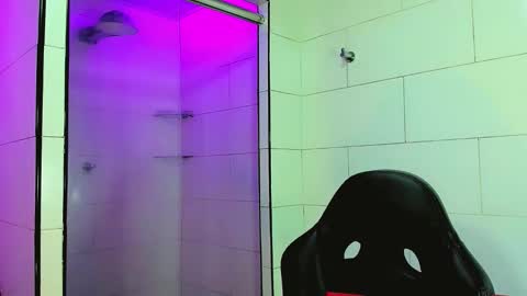 Victoria online show from November 5, 7:25 pm