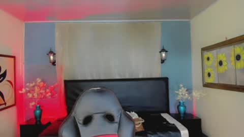 Victoria online show from March 29, 9:48 pm