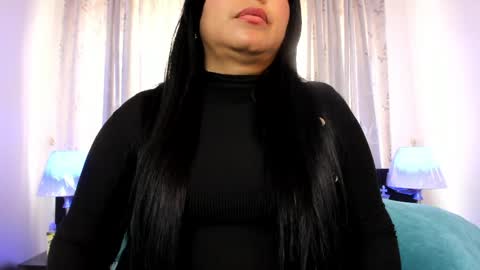 Snapshot of victoria_kim_lee chatting on April 29, 5:30 pm Victoria online show from April 29, 5:30 pm