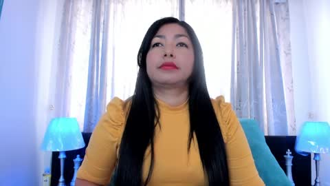 Snapshot of victoria_kim_lee chatting on May 1, 2:10 pm Victoria online show from May 1, 2:10 pm