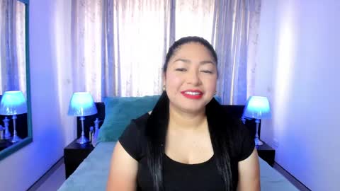 Snapshot of victoria_kim_lee chatting on May 22, 2:12 pm Victoria online show from May 22, 2:12 pm