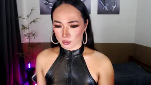 Snapshot of victoria_madness_dominatrix chatting on April 21, 2:51 am Victoria online show from April 21, 2:51 am