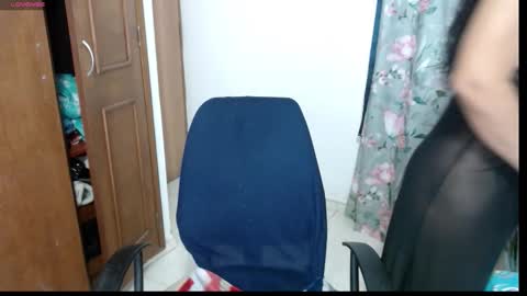 Snapshot of victoria_milf06 chatting on February 3, 10:42 am victoria online show from February 3, 10:42 am