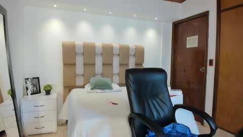 Victoria   Everyday From 1400 to 2130 Col Time online show from October 12, 11:31 am