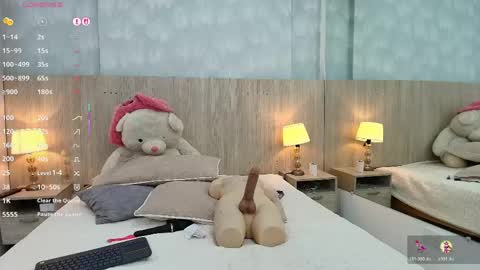 Snapshot of victoria_pachon chatting on May 5, 7:22 pm victoria_pachon online show from May 5, 7:22 pm