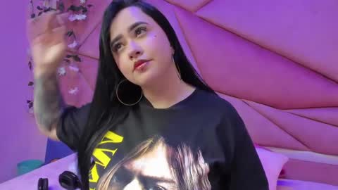 Snapshot of victoria_rossy_ chatting on October 6, 7:33 pm Victoria online show from October 6, 7:33 pm