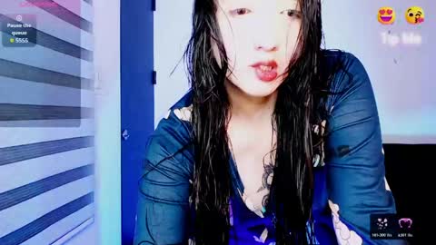 Snapshot of victoria_smile_ chatting on April 23, 9:30 am Victoria online show from April 23, 9:30 am