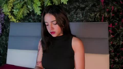 victoriaa2_doll online show from April 15, 11:39 am