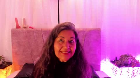 victoriaa_anderson_ online show from May 26, 8:05 pm