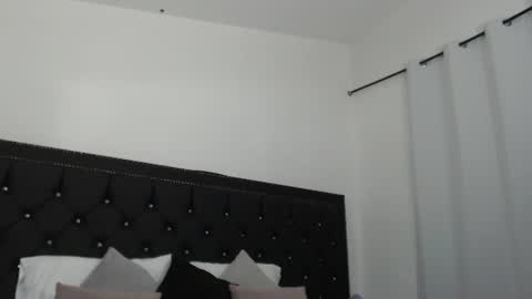 Snapshot of victoriadiamondd chatting on June 17, 4:15 am Victoria Diamond online show from June 17, 4:15 am