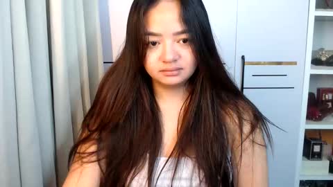 Snapshot of victoriaharper2 chatting on May 2, 5:23 am Victoria Harper online show from May 2, 5:23 am