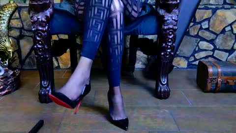 Victoria Heller online show from November 30, 5:00 am