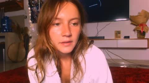 Eva and Victor online show from April 8, 2:17 pm