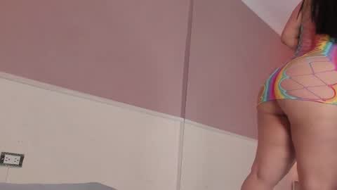 Snapshot of victoriapowell chatting on September 10, 12:16 pm Victoria online show from September 10, 12:16 pm