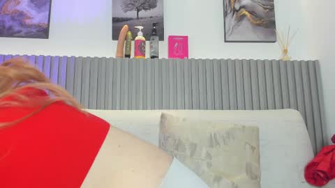 victoriastrom  online show from May 22, 1:06 pm