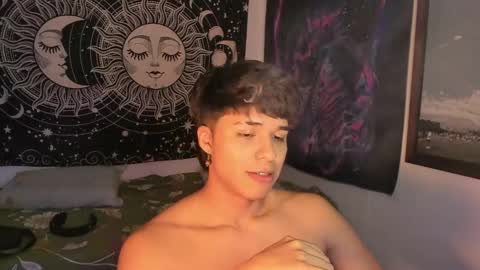 Snapshot of victorino_jhonson chatting on January 5, 1:35 am Victorino Jhonson online show from January 5, 1:35 am