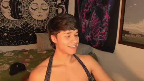 Snapshot of victorino_jhonson chatting on January 22, 8:28 pm Victorino Jhonson online show from January 22, 8:28 pm