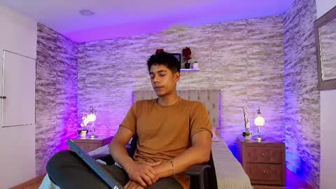 Victory online show from March 31, 8:31 pm