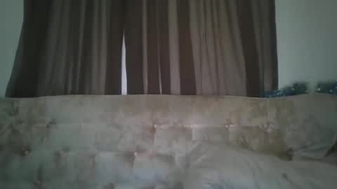 vids1977 online show from October 25, 3:58 am