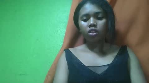 Snapshot of vierge28430 chatting on June 6, 4:23 pm vierge28430 online show from June 6, 4:23 pm